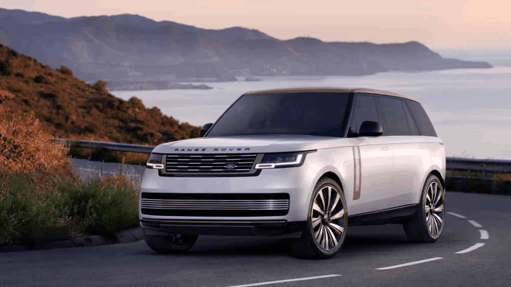 Range Rover Leasing for Work and Weekend Versatility | STX Finance